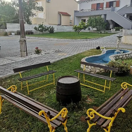 Apartment Eva Biograd Na Moru Exterior foto