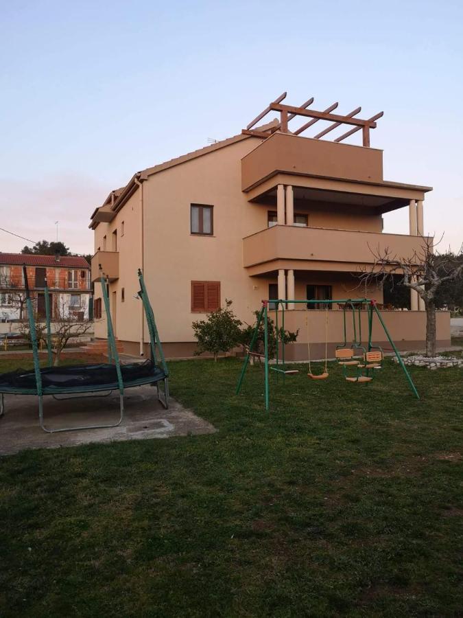 Eva * Biograd Na Moru